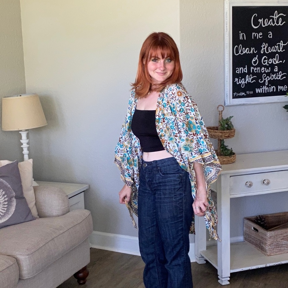 Paisley Tie Front short Kimono